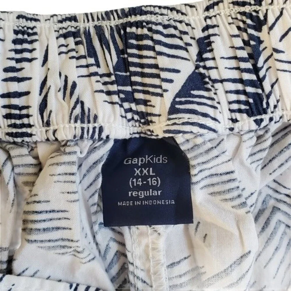 Gap Kids blue white leaf print shorts sz XXL